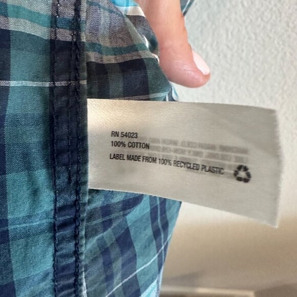 Gap "Lived In" Casual Navy Blue, White, & Green Plaid Button Down Shirt Top - Picture 5 of 5
